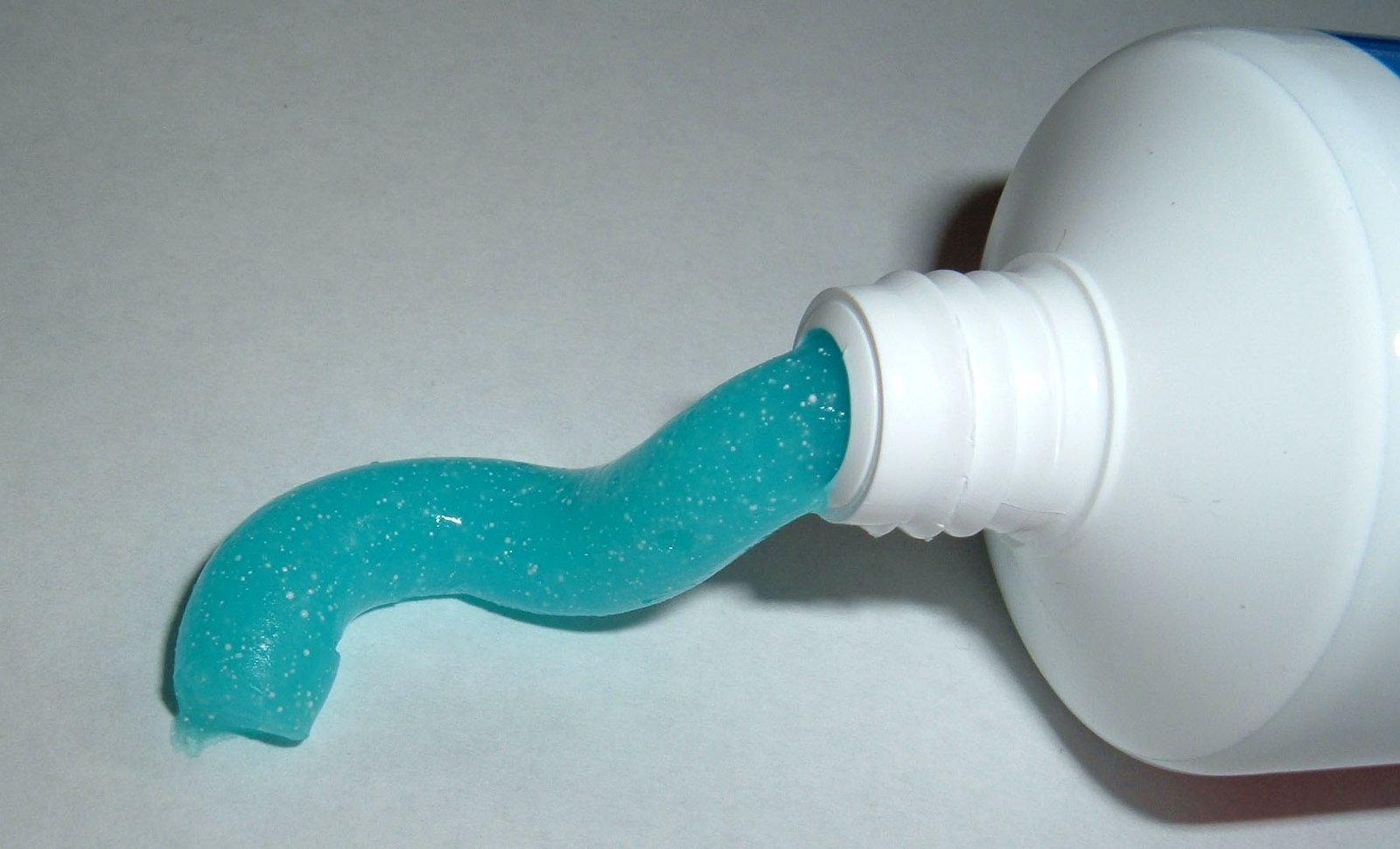 sensitive teeth toothpaste sensitive teeth toothpaste